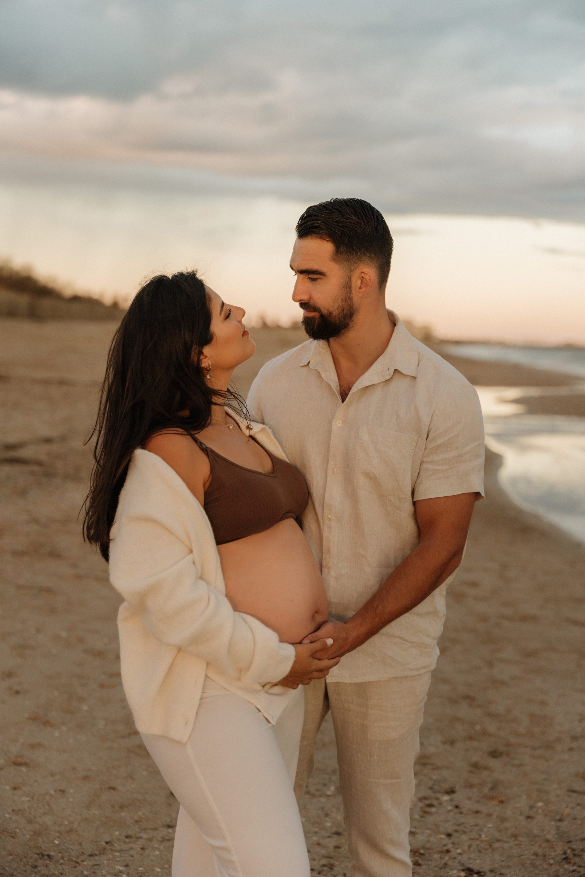 Sandra et dénis photographie grossesse plage Montpellier, Hérault